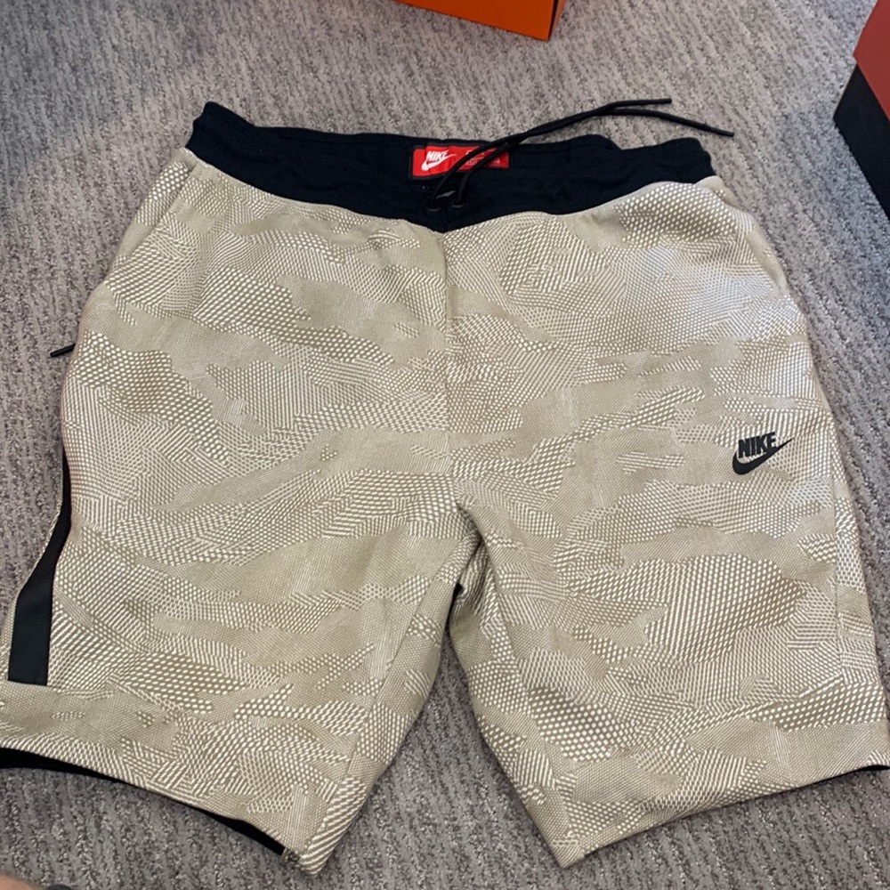 Nike tech fleece shorts